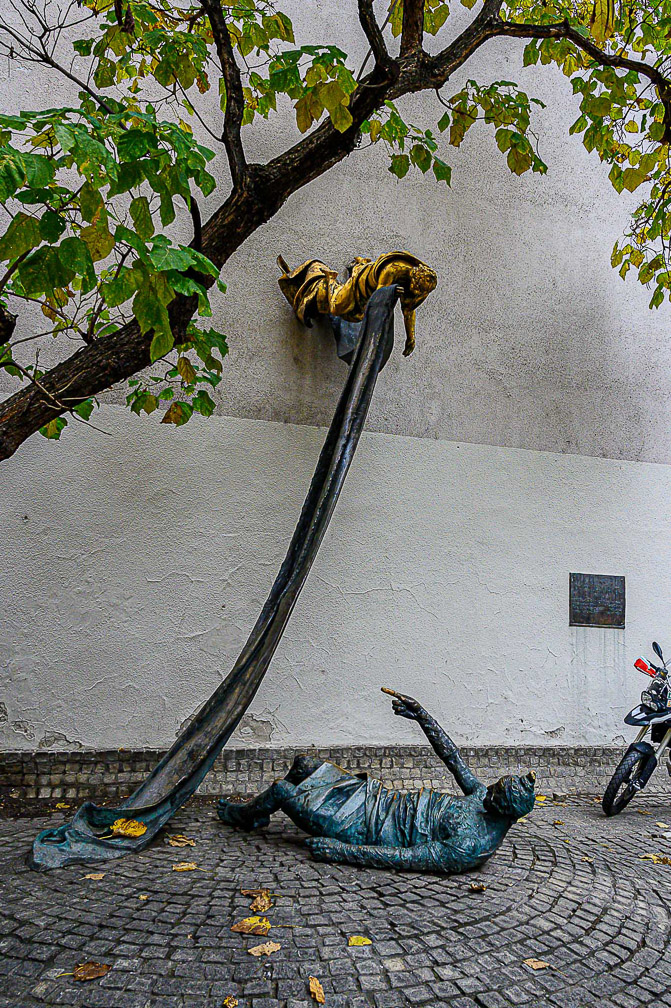 Carl Lutz Memorial 2875