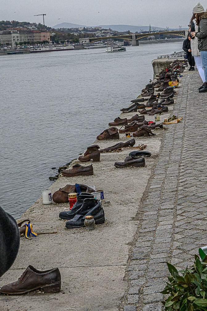 The famous shoe memorial 3013