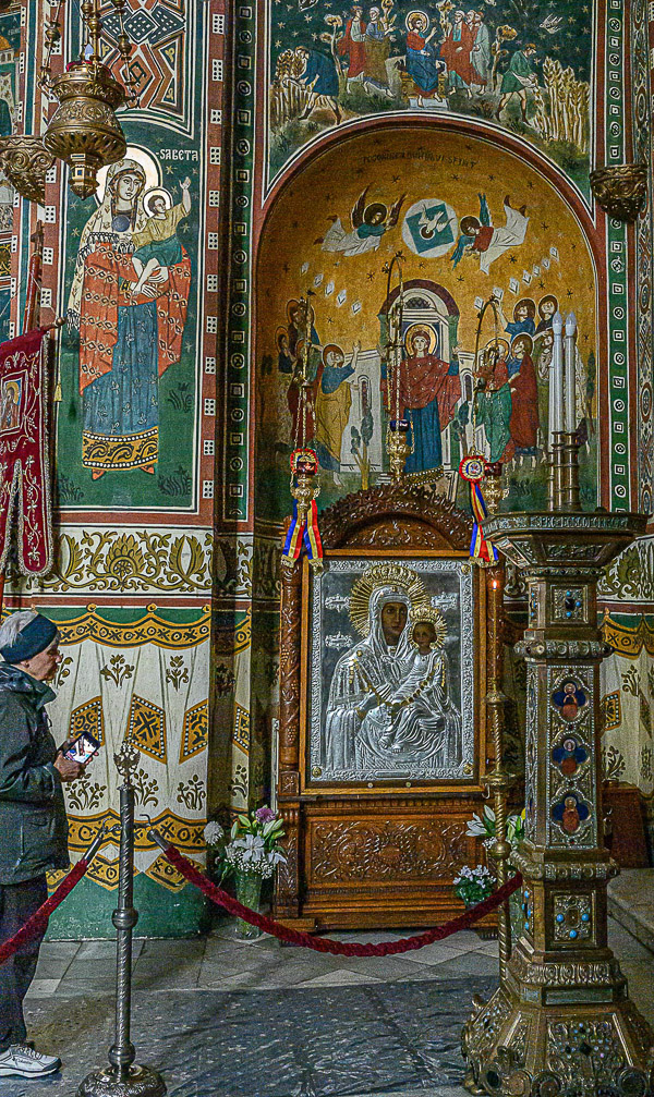 Inside St Peter and Paul Cathedral  0597