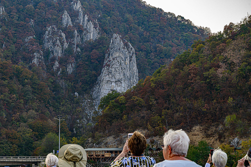 Decebalus Rex comes into view 1510