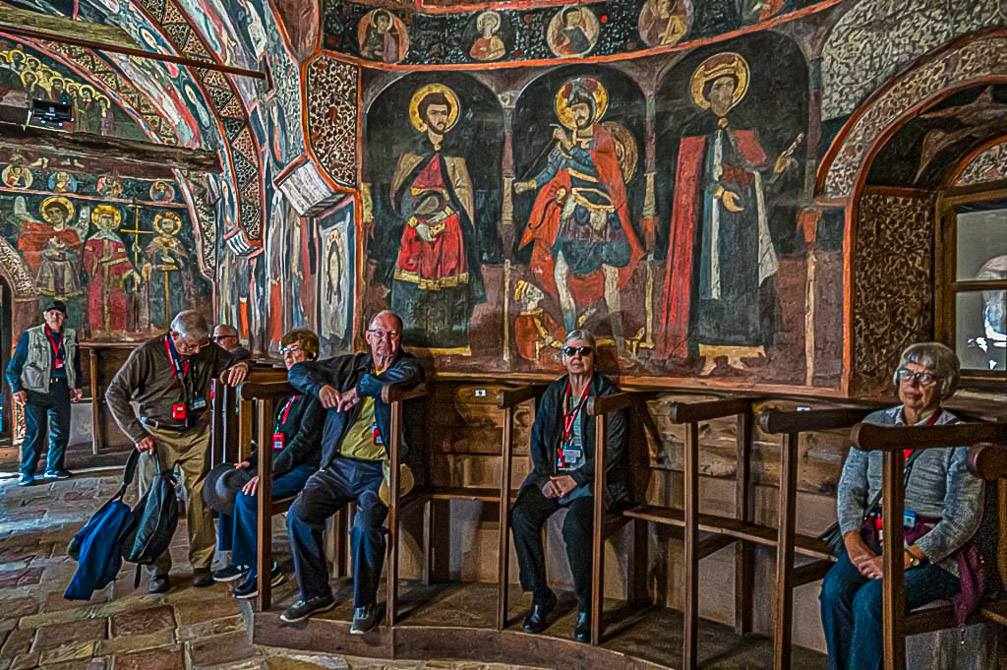 Tour of a small orthodox church 0856