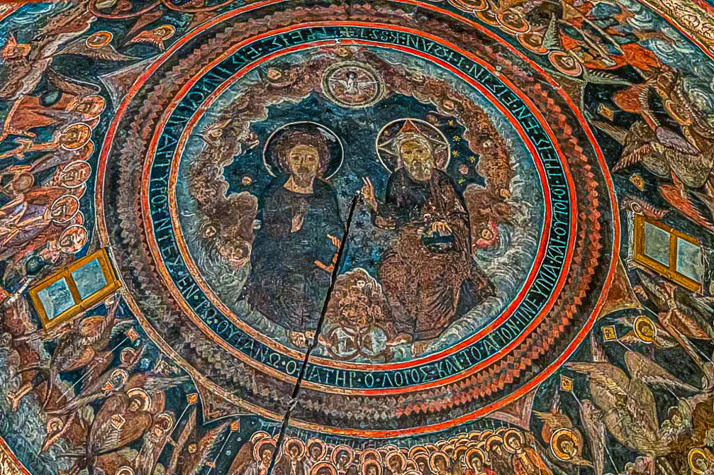 Tour of a small orthodox church 0862